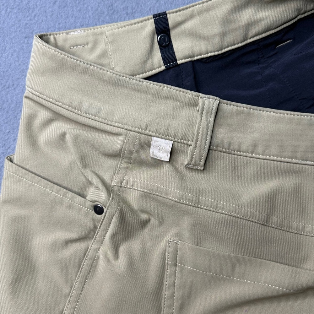 Lululemon Commission Slim Fit Pants‎ Mens 32 Khaki Tan Tech Chino 32x30
